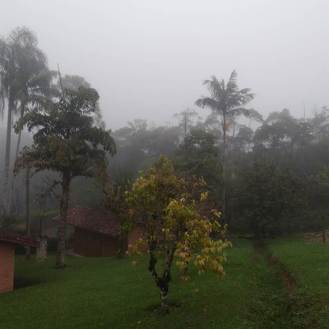 Pousada Recanto Dos Pinheiros Pilar do Sul Esterno foto